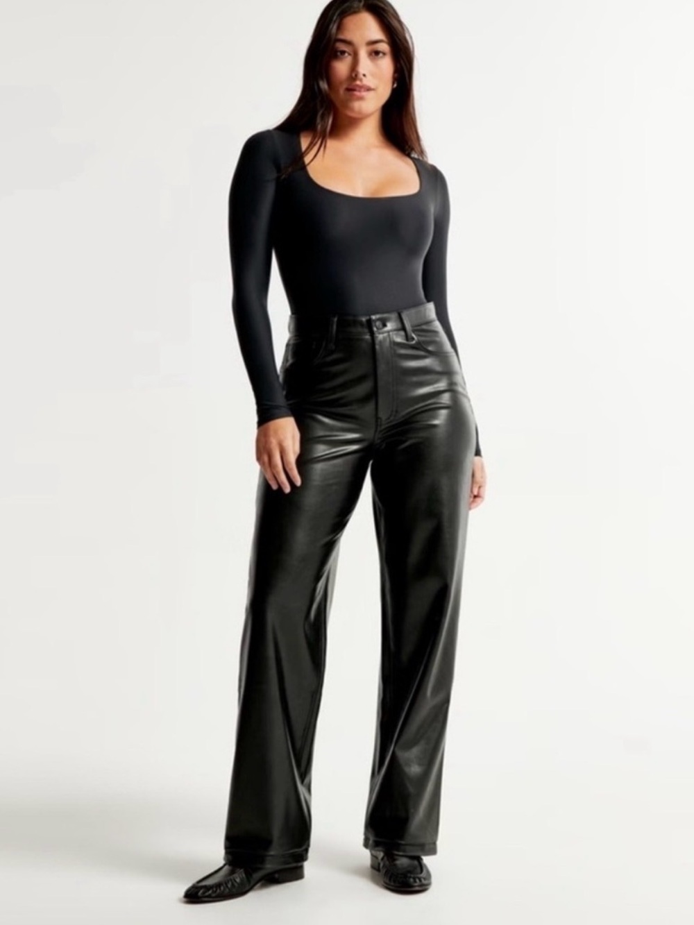 Abercrombie & Fitch the loose high rise faux leather black pant size 27 / 4